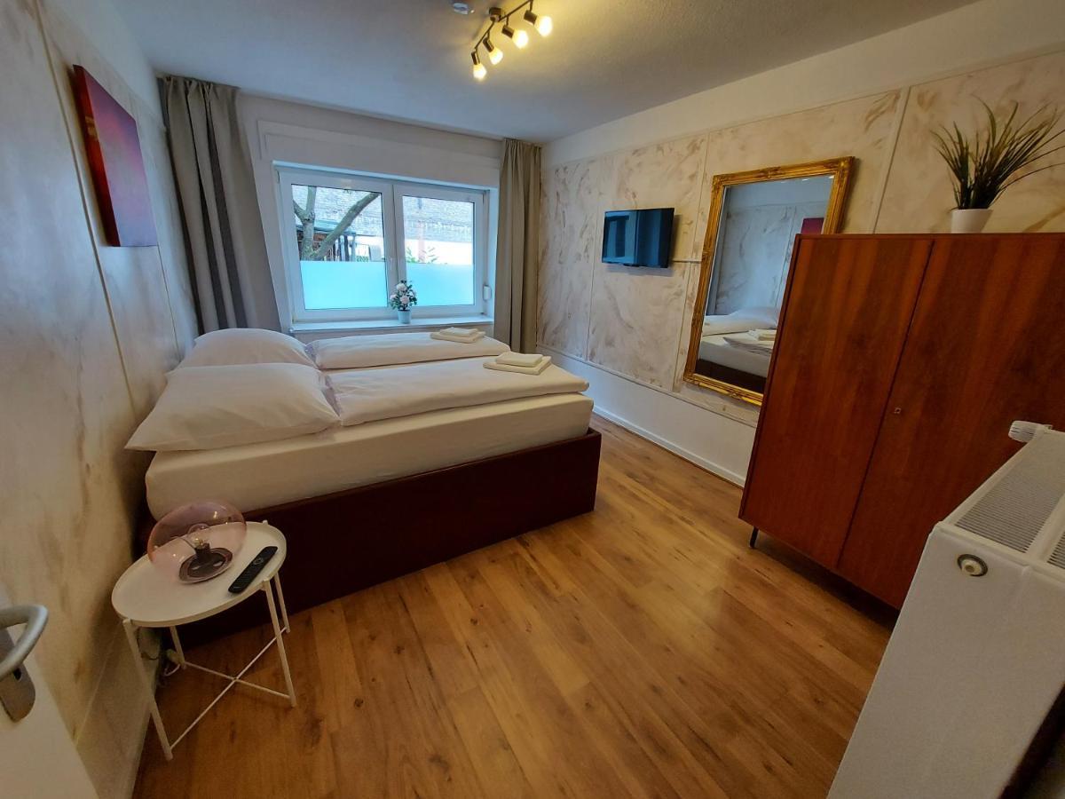 Vintage Apartment Koln Bagian luar foto
