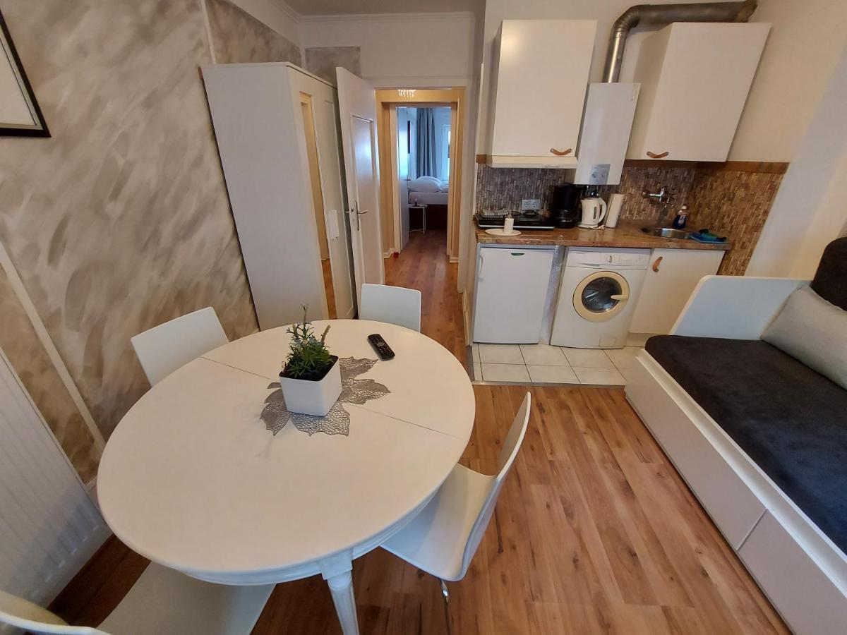 Vintage Apartment Koln Bagian luar foto